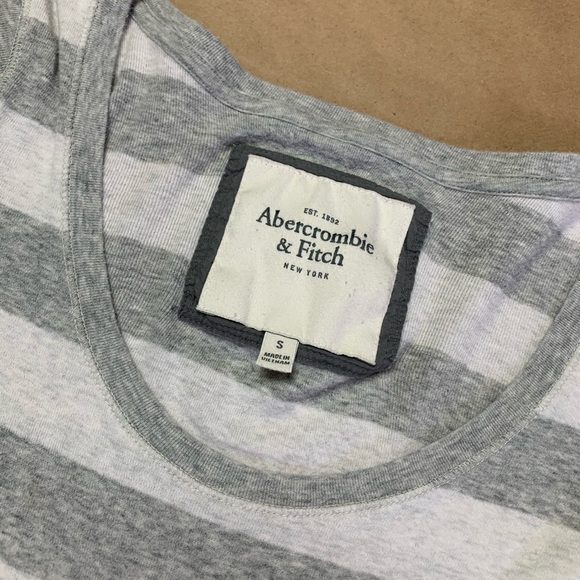 Abercrombie Long Sleeve Top - Picture 2 of 3